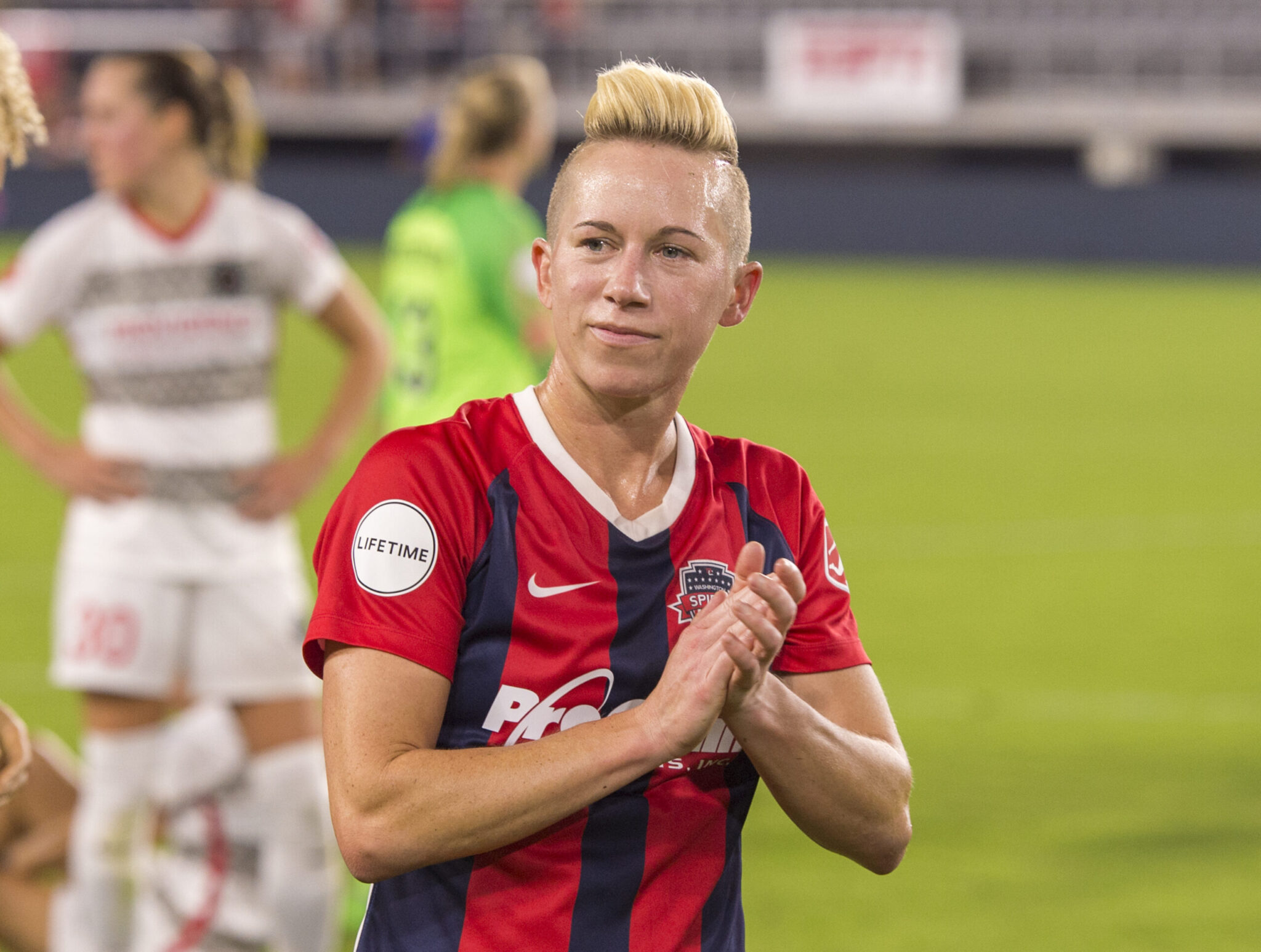 Joanna Lohman announces retirement from professional soccer Featured Image
