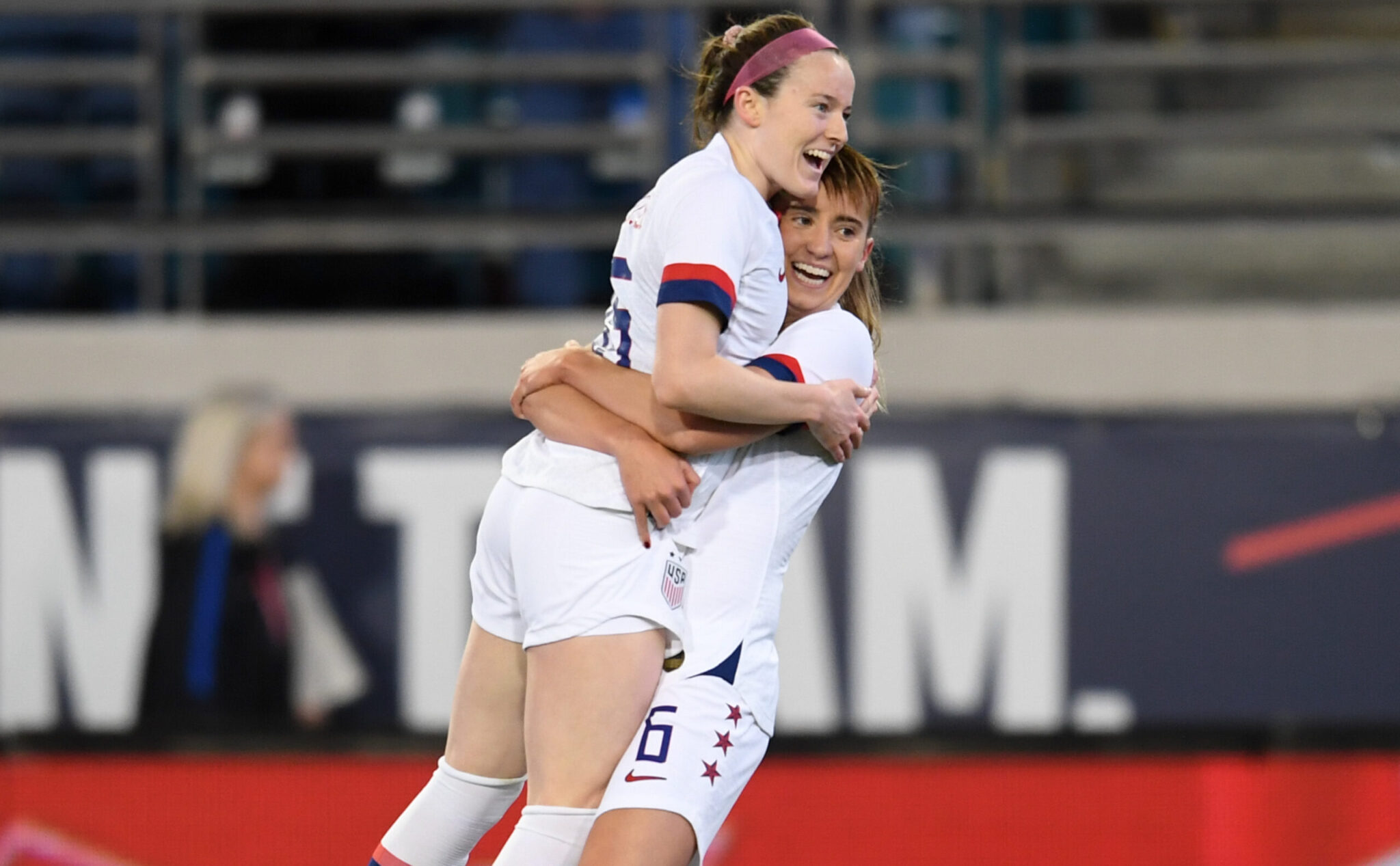 Lavelle picks up two assists as USWNT bests Costa Rica in final match of 2019 Featured Image