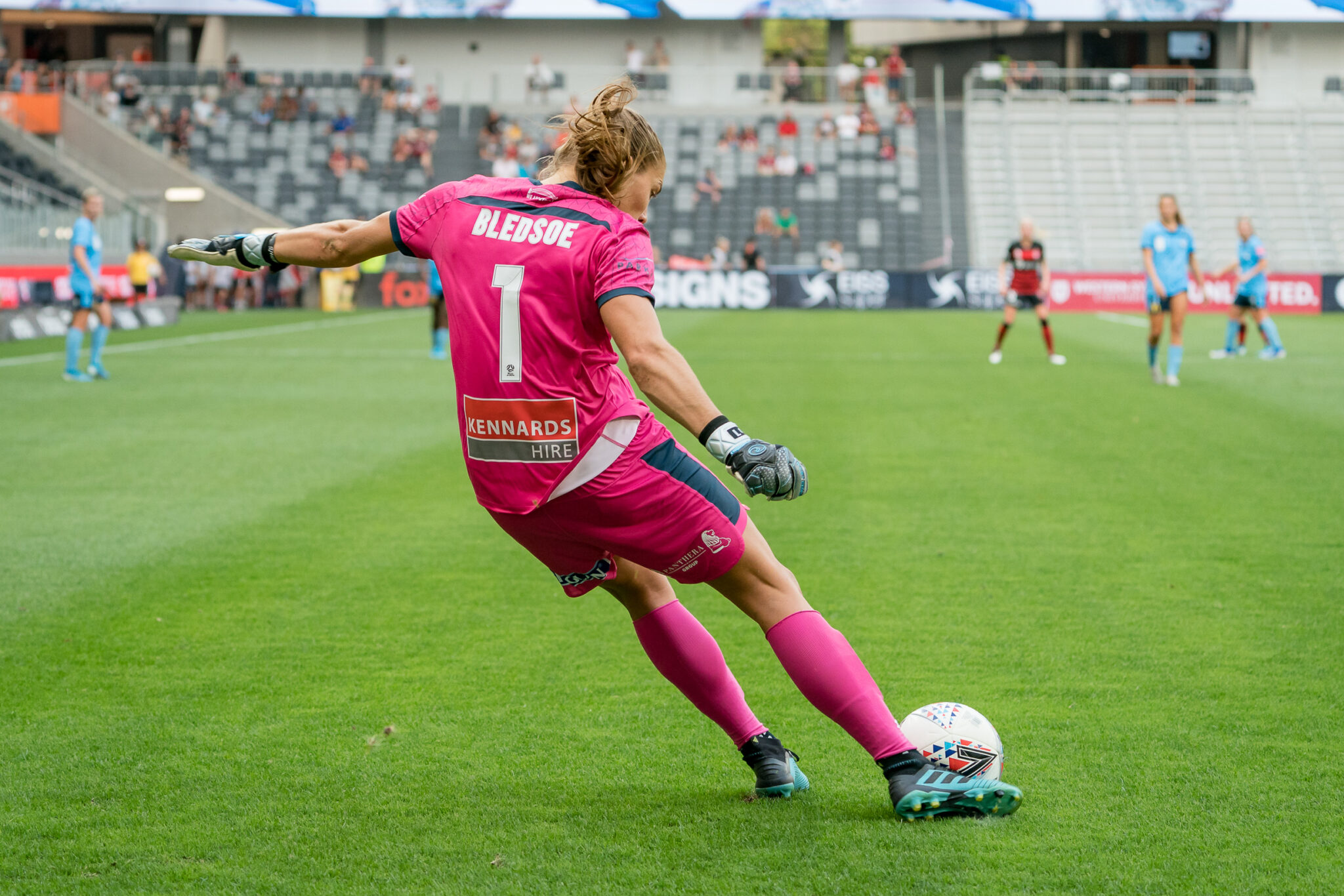 Bledsoe and Sydney advance to W-League Final, Staab and Wanderers fall just short Featured Image